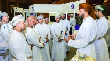 37 جهة تشارك في المعرض المهني بجامعة السلطان قابوس لتوظيف الخريجين