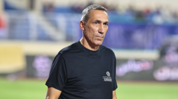 8 أسماء يحرص المدرب دونيس على وجودها في كافة تجاربه التدريبية