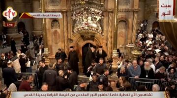 آلاف المحتفلين يتوافدون إلى كنيسة القيامة لمتابعة ظهور النور المقدس في سبت النور 2026