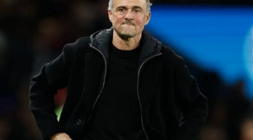 إنريكي يحذر لاعبي باريس سان جيرمان من فخ الـ 5 دقائق قبل مواجهة ليفربول