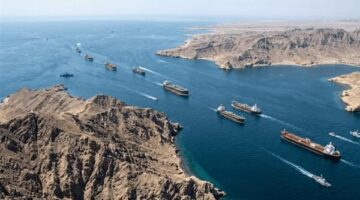 إيران تغلق مضيق هرمز وتوقف ناقلات النفط وسط تصعيد يهدد إمدادات الطاقة