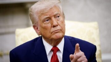 إيران تفتح مضيق هرمز للسفن التجارية وسط ترحيب ترامب وتراجع أسعار النفط