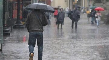 الأرصاد الجوية تحذر من استمرار هطول الأمطار خلال ساعات الليل المقبلة