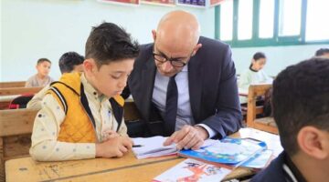 التعليم تفرض شرط الحضور والتقييمات لنقل تلاميذ الصفين الأول والثاني الابتدائي