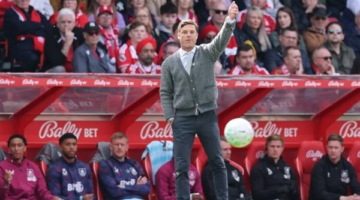 باركر يغادر تدريب بيرنلي عقب هبوط الفريق من الدوري الإنجليزي الممتاز