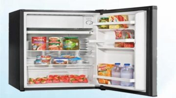 تبدأ أسعار الثلاجات الصغيرة في سوق الأجهزة الكهربائية من 7500 جنيه مصري