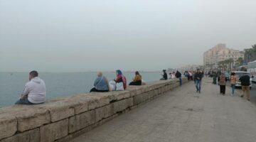 تحذير من الأرصاد الجوية بشأن رياح مثيرة للأتربة بسرعة 40 كم بالساعة