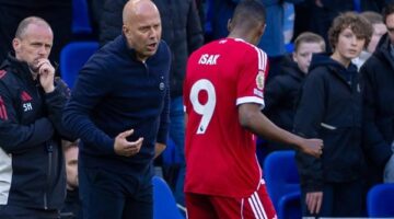 تحقيق بشأن مخالفة ليفربول قواعد الدوري الإنجليزي في مواجهة إيفرتون الأخيرة