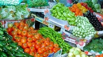 تذبذب أسعار الخضراوات في أسواق مطروح وسط تسجيل الطماطم 25 جنيها للكيلو