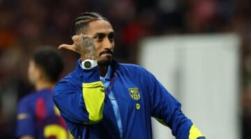 تصرف مثير من رافينها تجاه جماهير أتلتيكو مدريد بعد إقصاء برشلونة الأوروبي