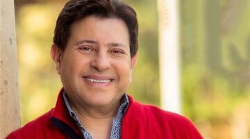 تطورات الحالة الصحية للفنان هاني شاكر بعد نقله إلى مستشفى في باريس