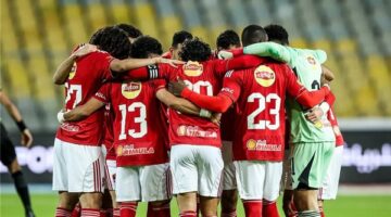 تعادل الأهلي مع سيراميكا يثير جدلاً تحكيمياً واسعاً حول أزمة فنية تهدد الدوري