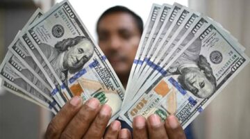 تغيرات سعر الدولار في البنوك المصرية والسوق الموازية يوم الإثنين ٢٠ أبريل ٢٠٢٦