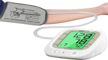 تنوع واسع في أسعار أجهزة قياس ضغط الدم المتاحة بالأسواق عام 2026