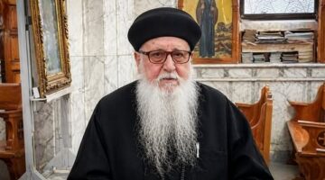 رحيل القمص رويس عزيز كاهن كفر الدوار بعد 51 عاماً من الخدمة الكهنوتية