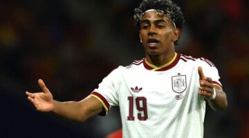 رد فعل صادم من لامين يامال تجاه هتافات عنصرية ضد منتخب مصر