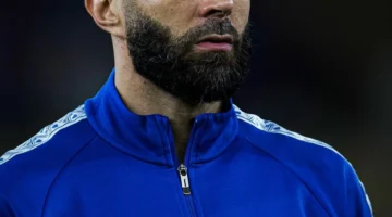 رسالة غامضة من كريم بنزيما إلى جماهير الهلال عقب الإقصاء الآسيوي المفاجئ