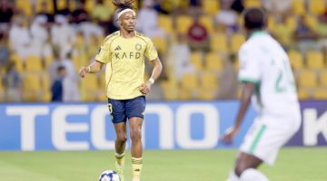 سيماكان ومارتينيز يقودان فريقهما نحو مواجهة حاسمة في نهائي دوري أبطال آسيا