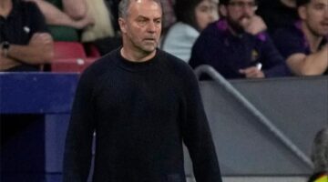 فليك يكشف كواليس تصرف لامين يامال ويكشف تطورات إصابة ثنائي برشلونة