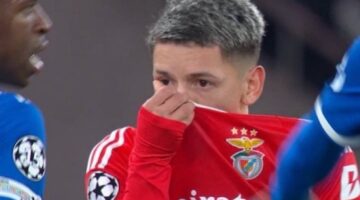 فيفا يقر عقوبة طرد اللاعبين عند تغطية الأفواه أثناء المواجهات الكلامية بالمونديال