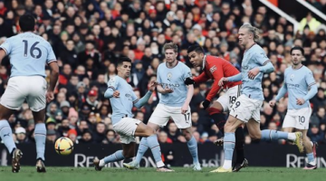 قائمة اللاعبين الأساسيين لمواجهة مانشستر سيتي وأرسنال في قمة الدوري الإنجليزي الممتاز