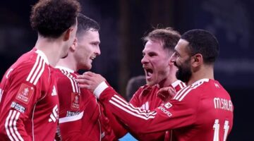 قائمة بأقوى المواجهات المرتقبة في ملاعب كرة القدم العربية والعالمية اليوم