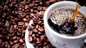 لماذا تسبب القهوة الانتفاخ المزعج لدى البعض وتأثيرها المباشر على المعدة؟