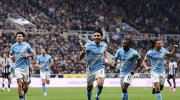 مانشستر سيتي يهزم أرسنال ويشعل المنافسة على صدارة الدوري الإنجليزي الممتاز