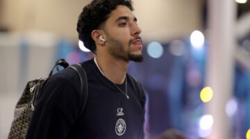 مدرب إسباني يتمسك بضم عمر مرموش بعد تعثر انتقاله خلال فترة الشتاء