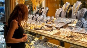 موجة تراجع تضرب أسعار الذهب في مصر وعيار 21 يتصدر الانخفاض المحلي