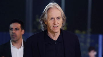 ميجيل يراقب ثنائي الهلال الحمدان والناصر لتدعيم صفوف نادي النصر السعودي