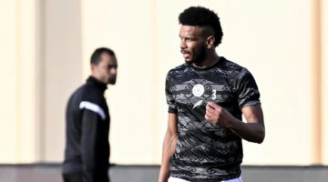 نادي الشباب يغلق ملف مفاوضات شراء عقد المدافع علي البليهي نهائيًا