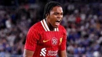 نجم ليفربول الصاعد يصف صلاح بالمعلم وريدناب يضعه ضمن قائمة العظماء