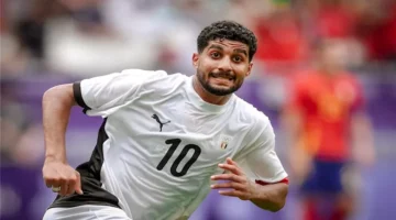 هاني حتحوت يكشف كواليس مفاوضات النادي الأهلي للتعاقد مع اللاعب إبراهيم عادل