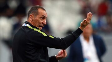 هل يقود دونيس المنتخب السعودي في منافسات كأس آسيا وسط أنباء التضارب؟