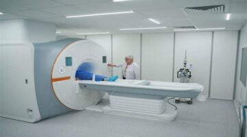 وزارة الصحة تفتح باب التقديم للتدريب الألماني الاحترافي بفحص الرنين المغناطيسي لفنيي الأشعة