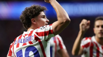 أتلتيكو مدريد يطلب 150 مليون يورو للسماح برحيل ألفاريز عن النادي