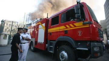 إصابة طلاب بمدرسة في الجيزة إثر حريق محل ملابس مجاور للمبنى التعليمي