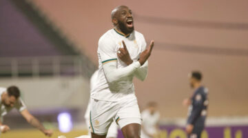 الدرعية يضيق الخناق على روشن بعد تعادله المثير أمام أبها في الدوري