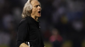 جيسوس يكشف لـ “ريكورد” تفاصيل تفضيل الهلال على تدريب المنتخب السعودي