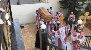 حالة حزن داخل كلية الطب البيطري بسبب وفاة الطالب ستيفن يونان سمير
