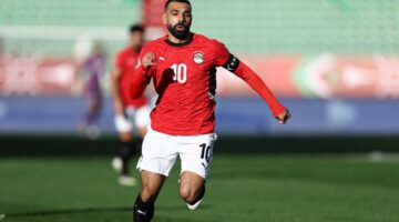 صلاح يقود منتخب مصر نحو تحقيق أول انتصار تاريخي في المونديال
