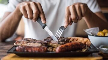 كيف تتناول لحوم عيد الأضحى بطريقة آمنة تجنبك التعرض للمشكلات الصحية؟