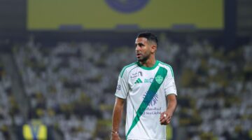 ما القنوات الناقلة لمواجهة الأهلي والفتح في دوري روشن السعودي للمحترفين؟