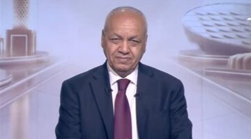مصطفى بكري يعلق على استعراض قوات الصاعقة ويكشف جاهزية الجيش المصري في فيديو
