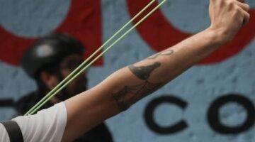 إصابة شرطية في اشتباكات واحتجاجات خارج ملعب أزتيكا بافتتاح كأس العالم 2026