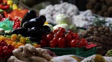 تباين أسعار الخضراوات والفاكهة في أسواق محافظة المنوفية اليوم الأحد 21-6-2026
