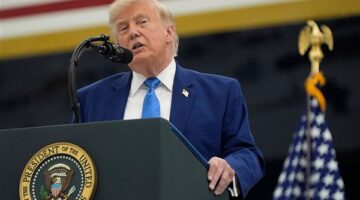 ترامب يهدد بفرض رسوم أمريكية إذا أغلقت إيران مضيق هرمز