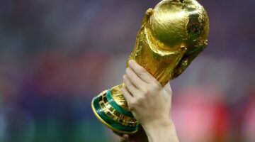 توقعات الذكاء الاصطناعي لهوية بطل كأس العالم والمنتخبات الثمانية الأوائل في البطولة