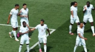رابيو: لاعبو فرنسا يقاتلون أمام السويد لإسعاد ديشامب بعد وفاة والدته